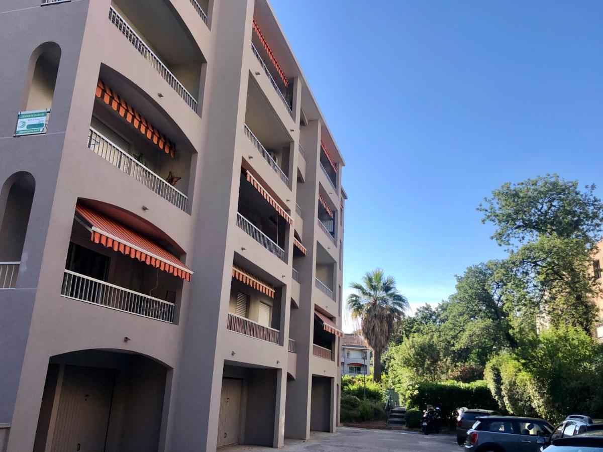 Grand Studio A Hyeres Entre Mer Et Ville Экстерьер фото
